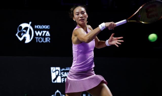 女王就是不仅统治赛场，还要统领训练场